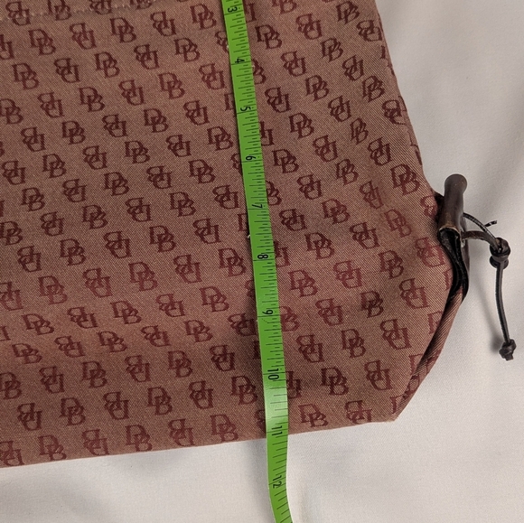 Dooney & Bourke Signature Monogram Tassel Large Tote Burgundy Canvas Leather - Picture 14 of 15